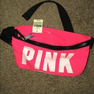 PINK Fannypack!
